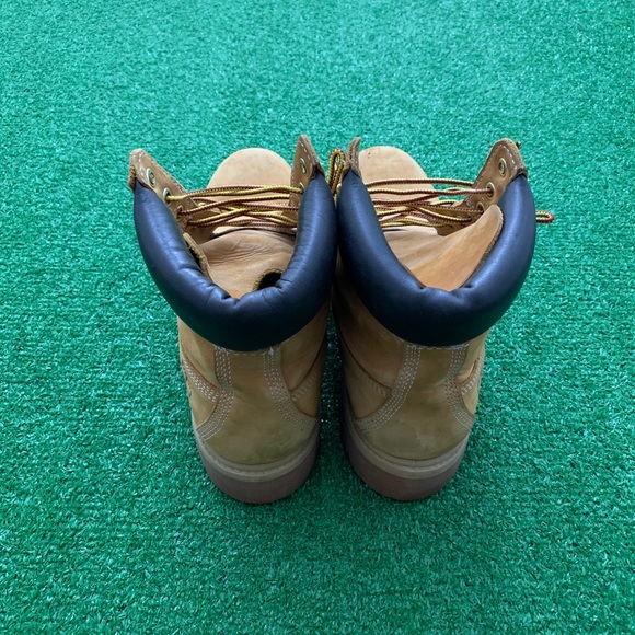 🥧 Classic Timberland 6-inch high Boot (Sz 8) - Picture 5 of 11